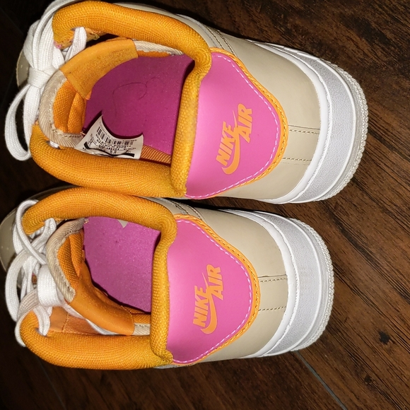 Women's Air Force 1 Low - Picture 8 of 8